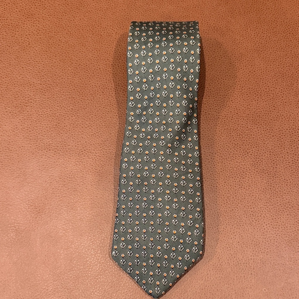 Henri Christian Paris New York Silk Tie Gray Geometric Pattern
